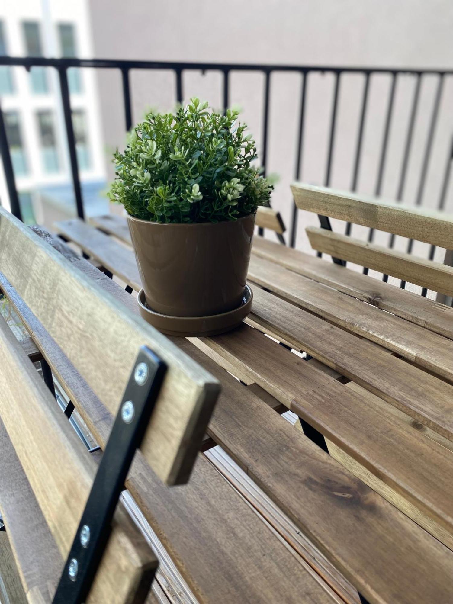 Eiwelhome - Stilvoll, Urban-Ruhig Schlafen, Bahnhofsnah, Balkon Erfurt Luaran gambar