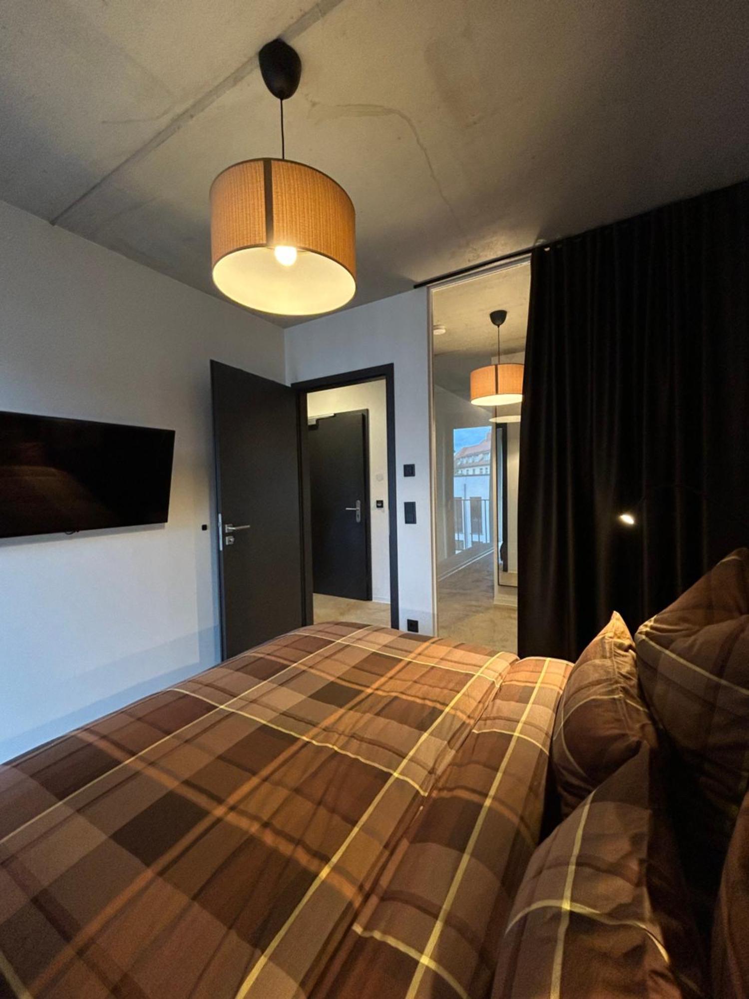 Eiwelhome - Stilvoll, Urban-Ruhig Schlafen, Bahnhofsnah, Balkon Erfurt Luaran gambar
