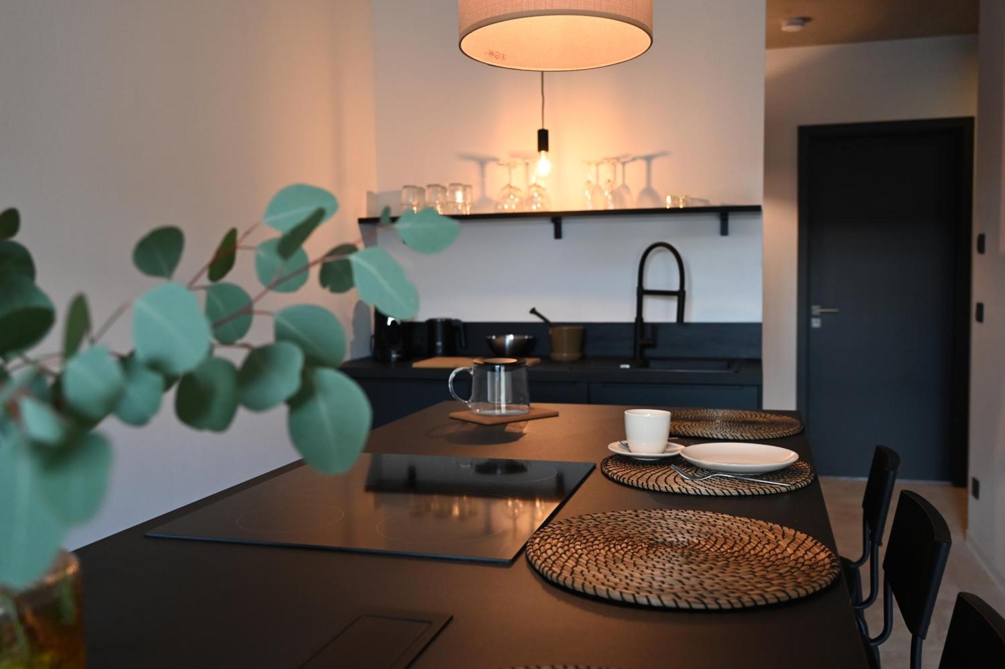 Eiwelhome - Stilvoll, Urban-Ruhig Schlafen, Bahnhofsnah, Balkon Erfurt Luaran gambar